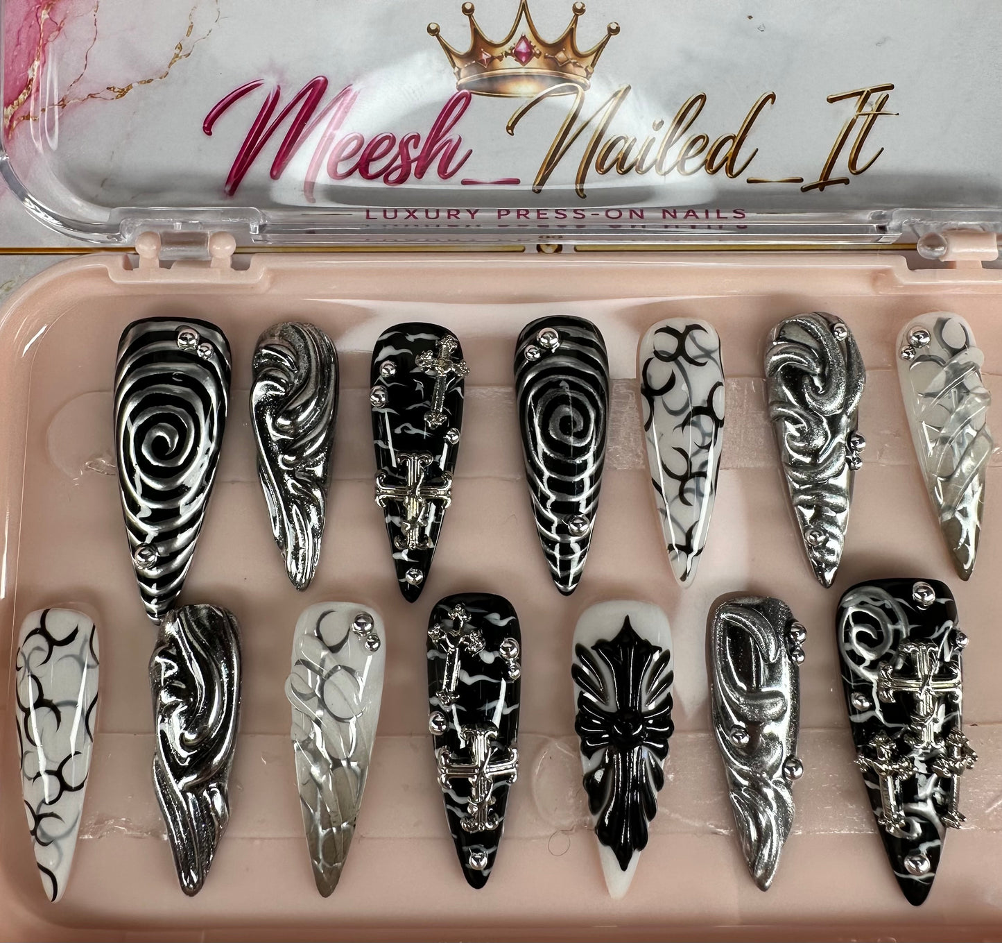 Midnight Cathedral | 14-Piece Extended Size Press-On Nail Set